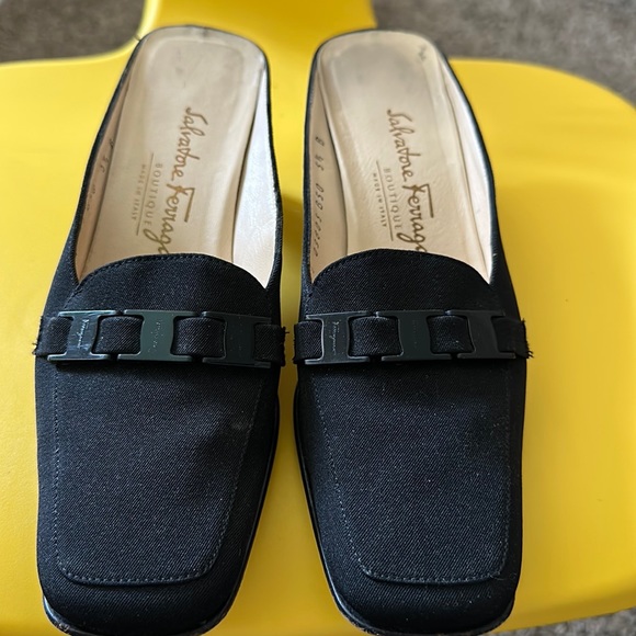 EUC Salvatore Ferragamo Kitten Heels - Picture 2 of 7